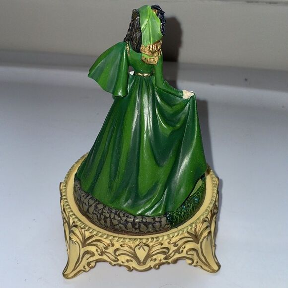 Vtg 1998 Franklin Mint Scarlett’s Deception figurine from Gone With The Wind - Picture 4 of 6